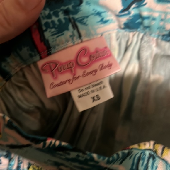 Jenny skirt in Paris - Picture 2 of 2